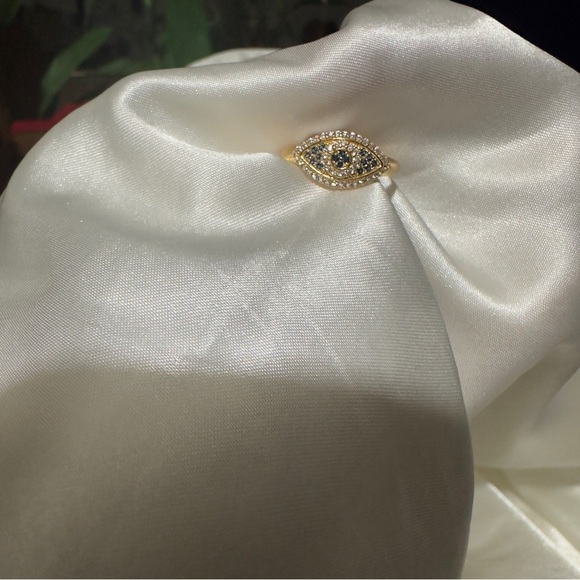 ꕥ
Pvd gold Ring - Picture 3 of 6